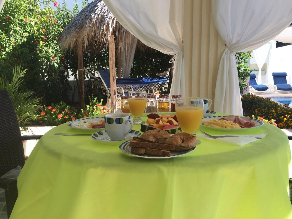 バヤイベ Casa Sirena Bed & Breakfast エクステリア 写真